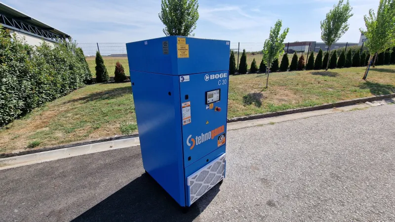 Polovan vijčani kompresor BOGE C 30 10 bara  