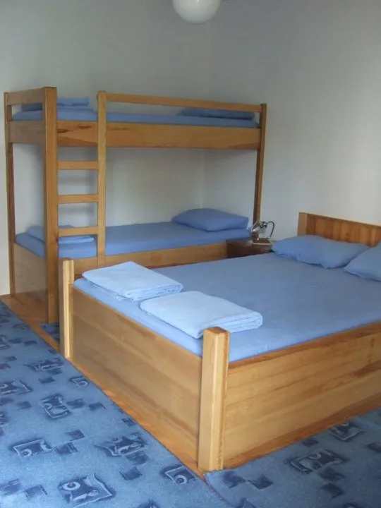 Izdajem stan u Herceg Novom