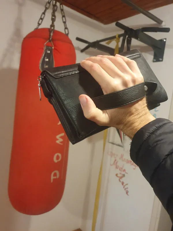 Hugo Boss muska torbica pod ruku