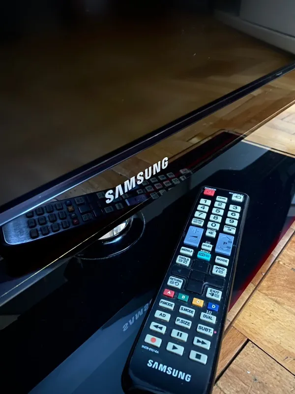 Prodajem Samsung televizor