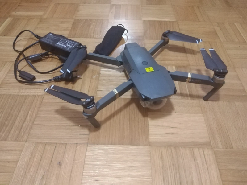 Dron DJI mavic PRO 1