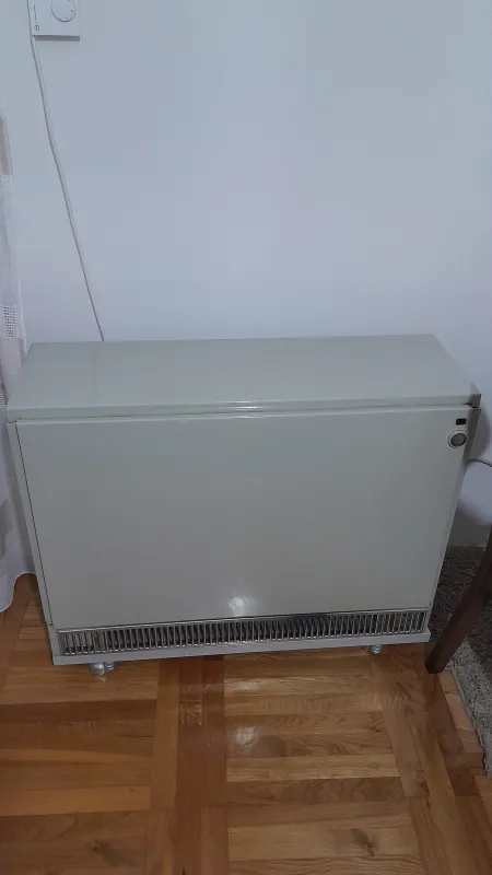 Prodajem dobro ocuvanu TA pec magnohrom 3.5 kw 