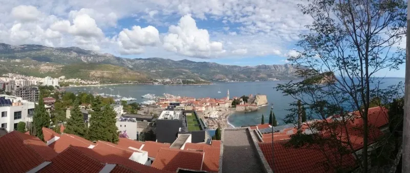 Prodajem stan, Budva