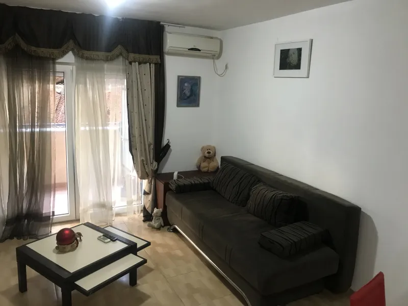 Prodajem jednosoban stan u Budvi