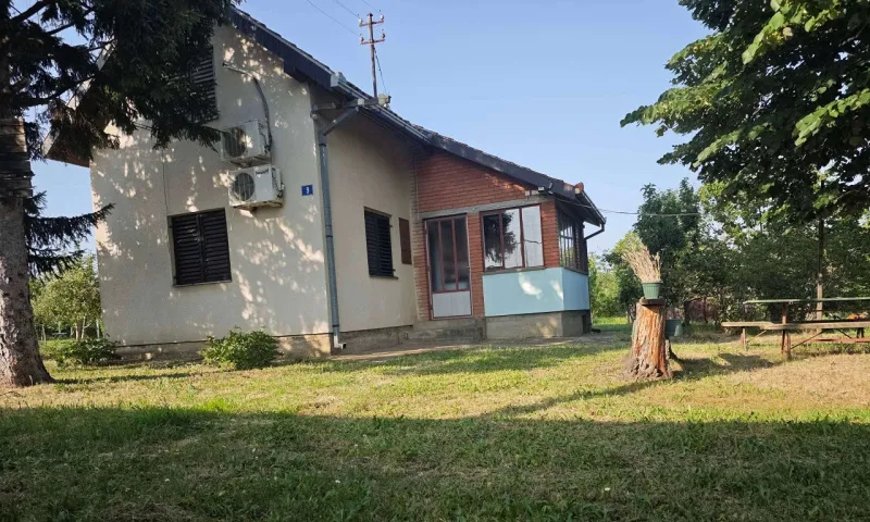 Vikendica sa pogledom na Srem,Irig-Krusedol