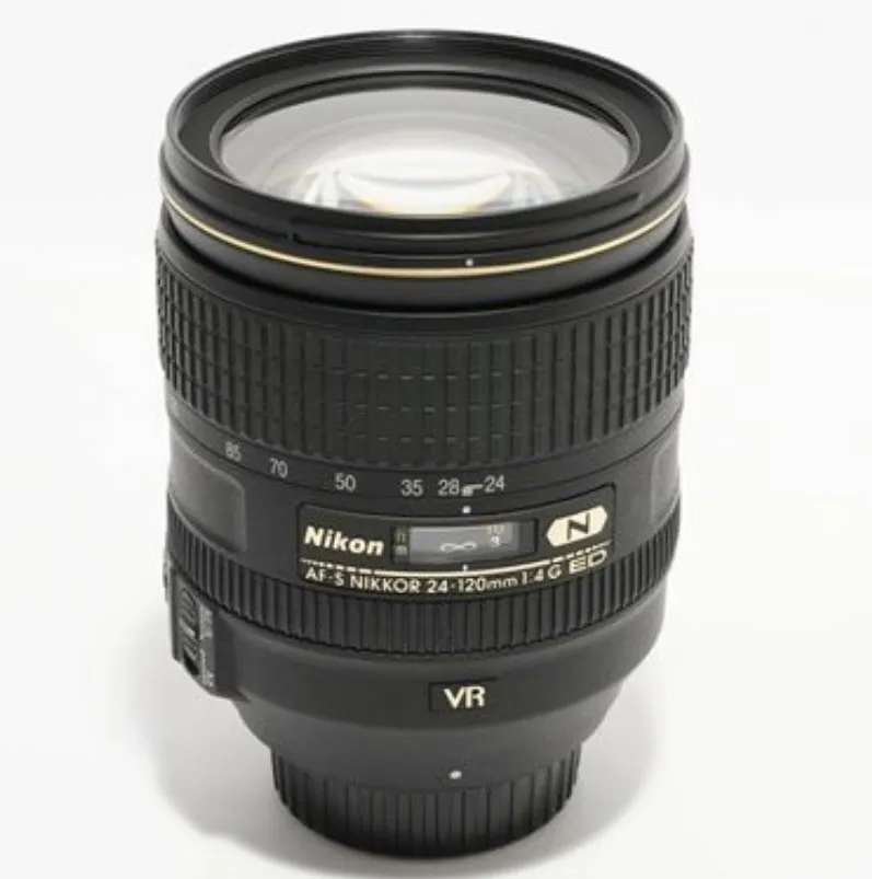 Na prodaju Nikon 24-120mm f/4 G AF-S ED VR objektiv 