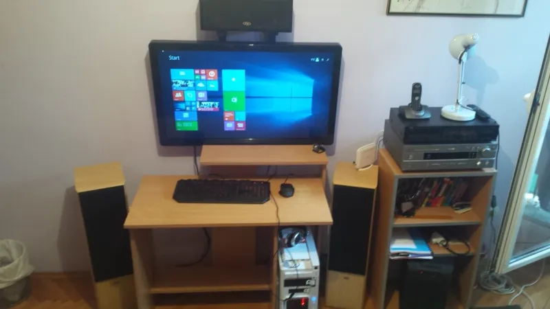 Surround sistem 5.1 sa yamaha pojacalom
