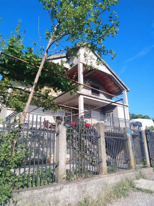 Prodajem ili mijenjam kucu u Pg za Herceg Novi