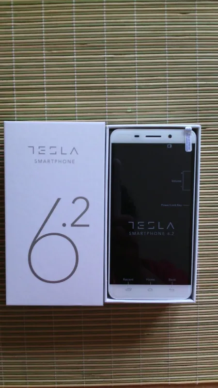 POVOLJNO prodajem Tesla smartphone 6.2
