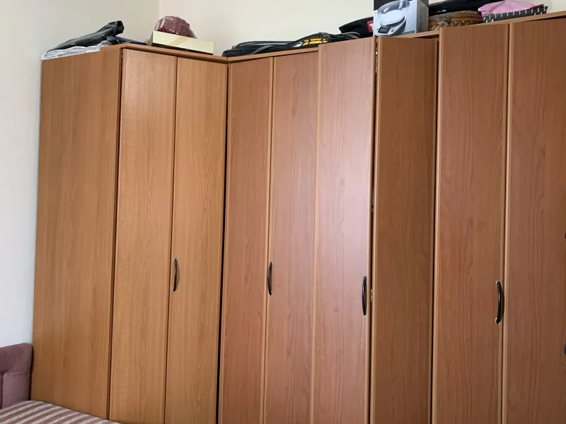 Prodajem trokrilni ormar