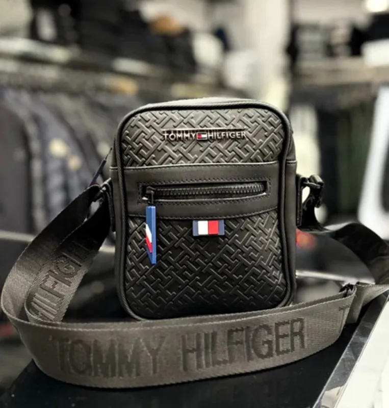 Tommy Hilfiger muska torbica