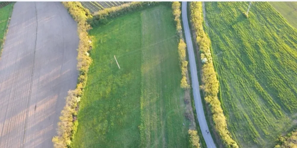 Prodajem gradjevinsko zemljiste 4km od centra Sopota