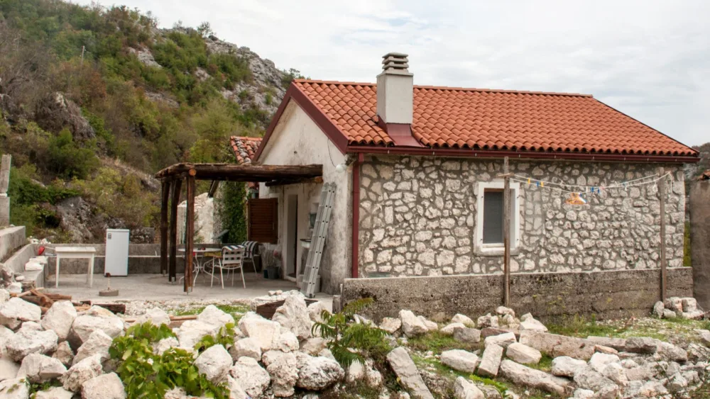 Ljubotinj (Cetinje), kuća 2