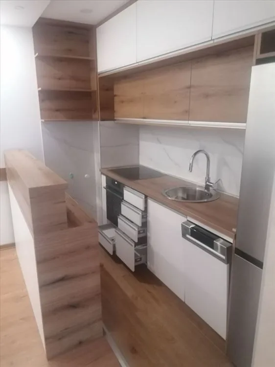 Prodajem dvoiposoban polunamesten stan-Beograd,Zvezdara